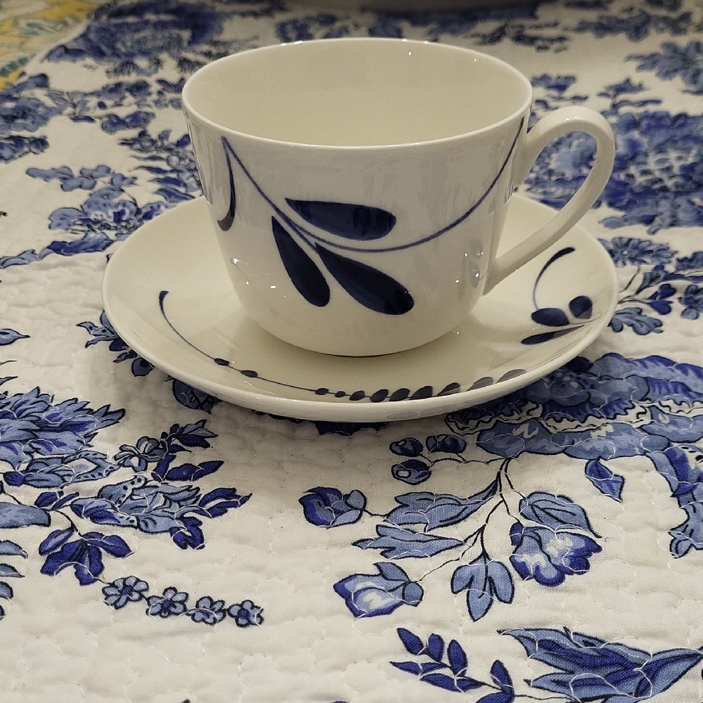 Villeroy & Boch White Saucer with Blue Floral Accents